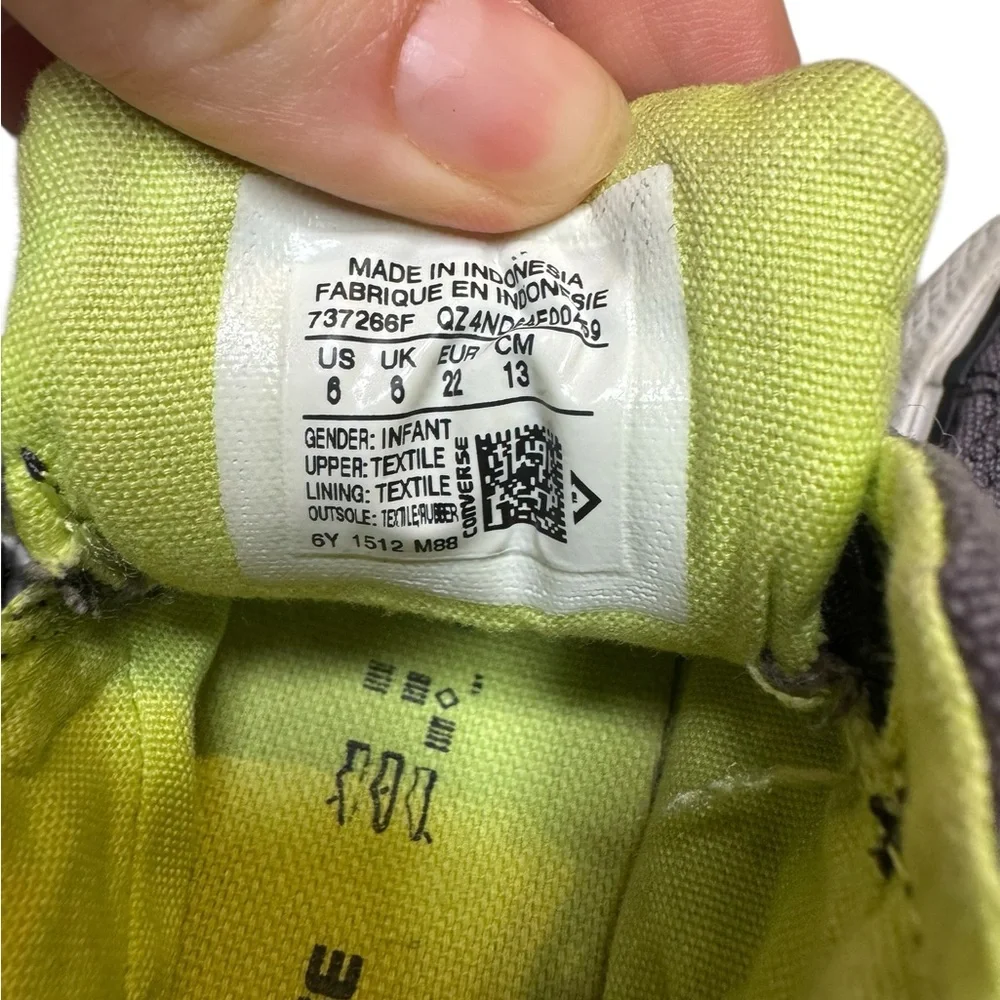 💚 Converse Infant All‎ Star Sneakers 💚 Gray & Neon Green Size 6